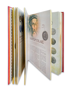 Kniha Historie mincovnictví doplněná o dobové repliky