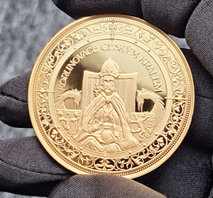 Pamětní medaile 710. výročí narození Karla IV.