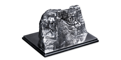 Stříbrná mince Mount Rushmore s 3D reliéfem