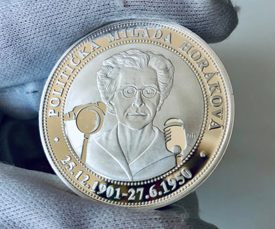 Stříbrná pamětní medaile Milada Horáková je součástí kolekce Historie Československa Stříbrná pamětní medaile Milada Horáková je součástí kolekce Historie Československa